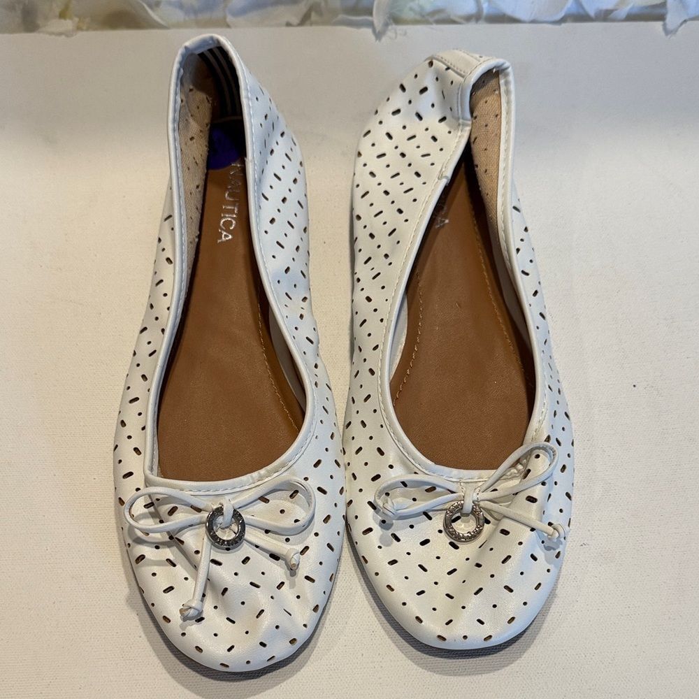Nautica White Perforated Bow Ballet Flats